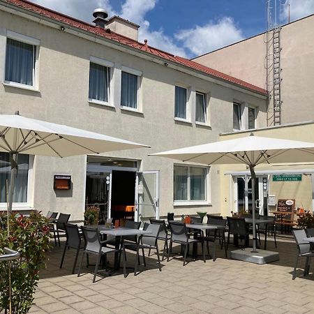 Hotel Kolpingsfamilie Poysdorf Exteriér fotografie