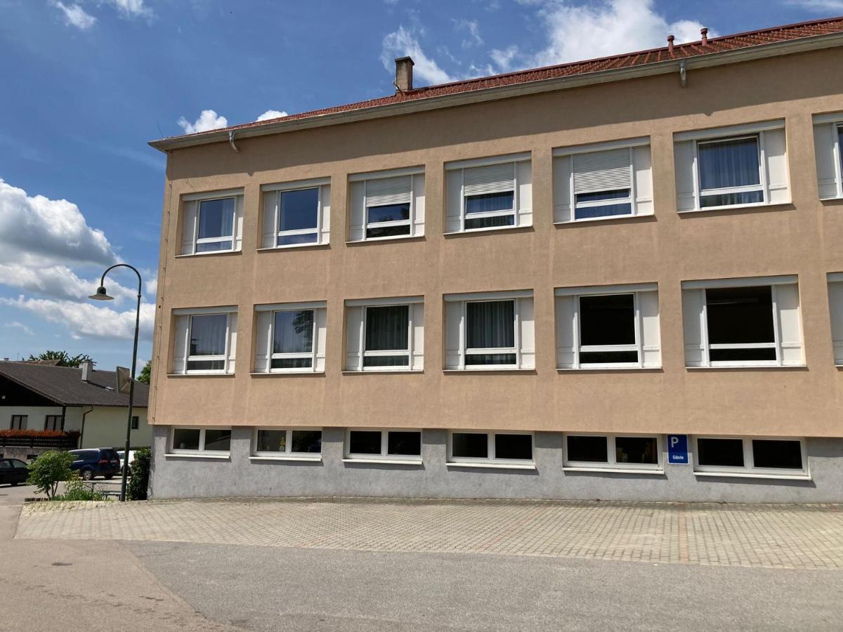 Hotel Kolpingsfamilie Poysdorf Exteriér fotografie